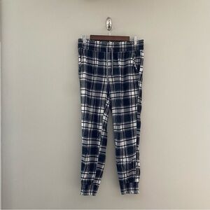 AERIE Black White and Green Plaid Flannel Sleep Lounge Pants with Elastic Waist